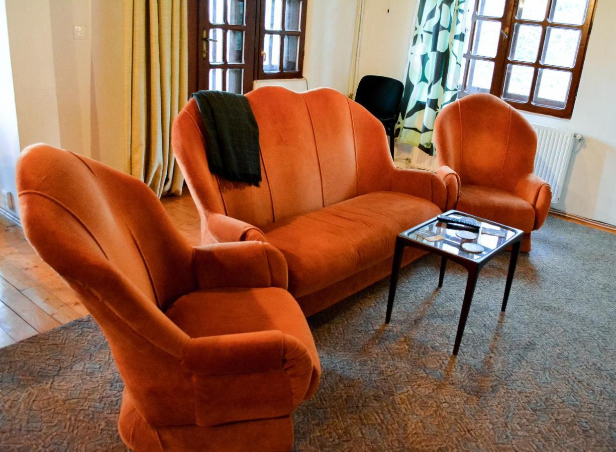 Grandpa'S Hidden Crib, 6 Bedroom, Pet Friendly Sinaia Zewnętrze zdjęcie