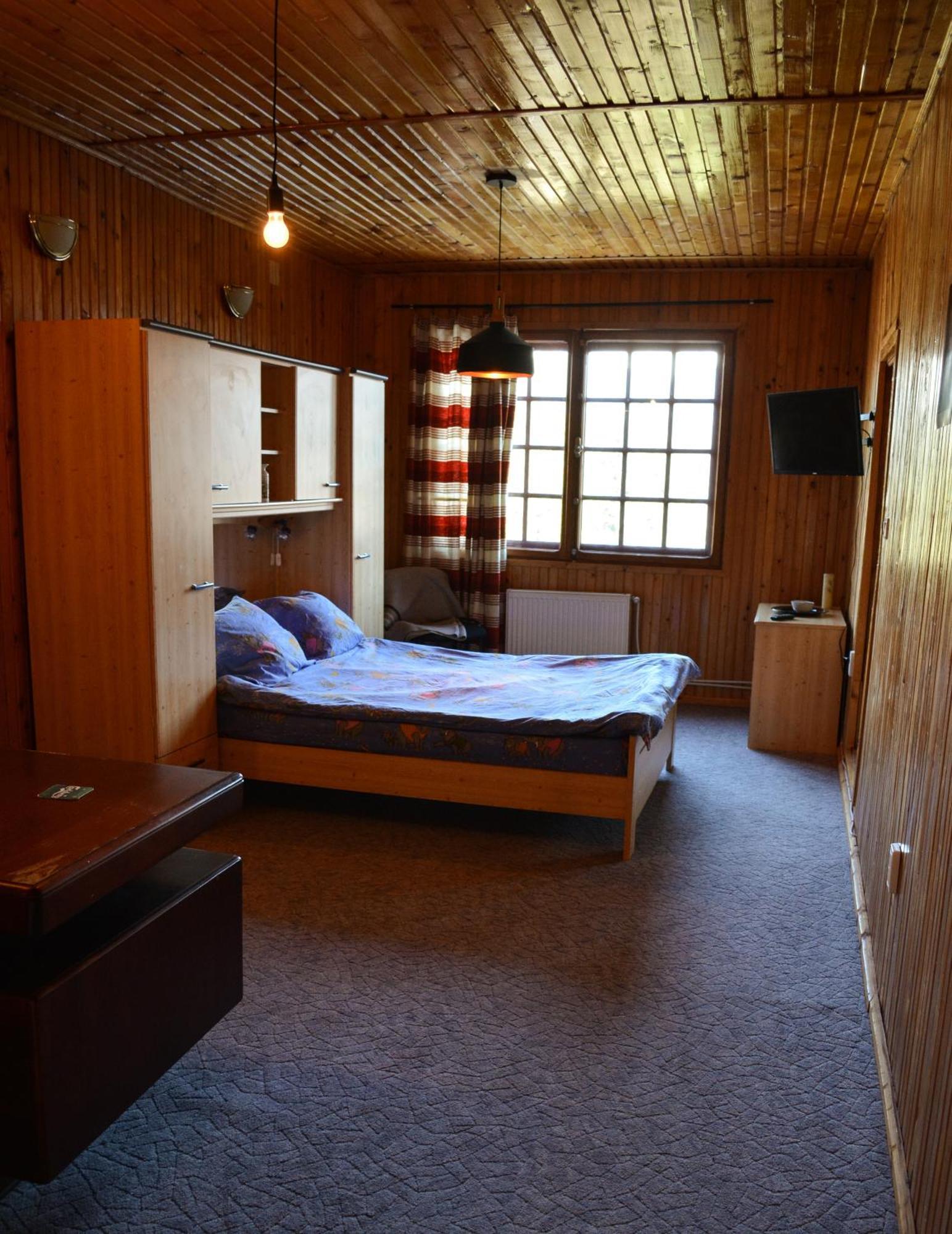 Grandpa'S Hidden Crib, 6 Bedroom, Pet Friendly Sinaia Zewnętrze zdjęcie