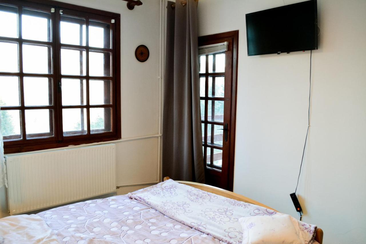 Grandpa'S Hidden Crib, 6 Bedroom, Pet Friendly Sinaia Zewnętrze zdjęcie