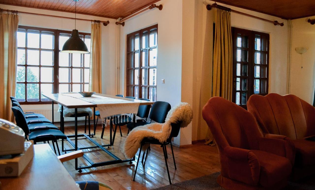 Grandpa'S Hidden Crib, 6 Bedroom, Pet Friendly Sinaia Zewnętrze zdjęcie