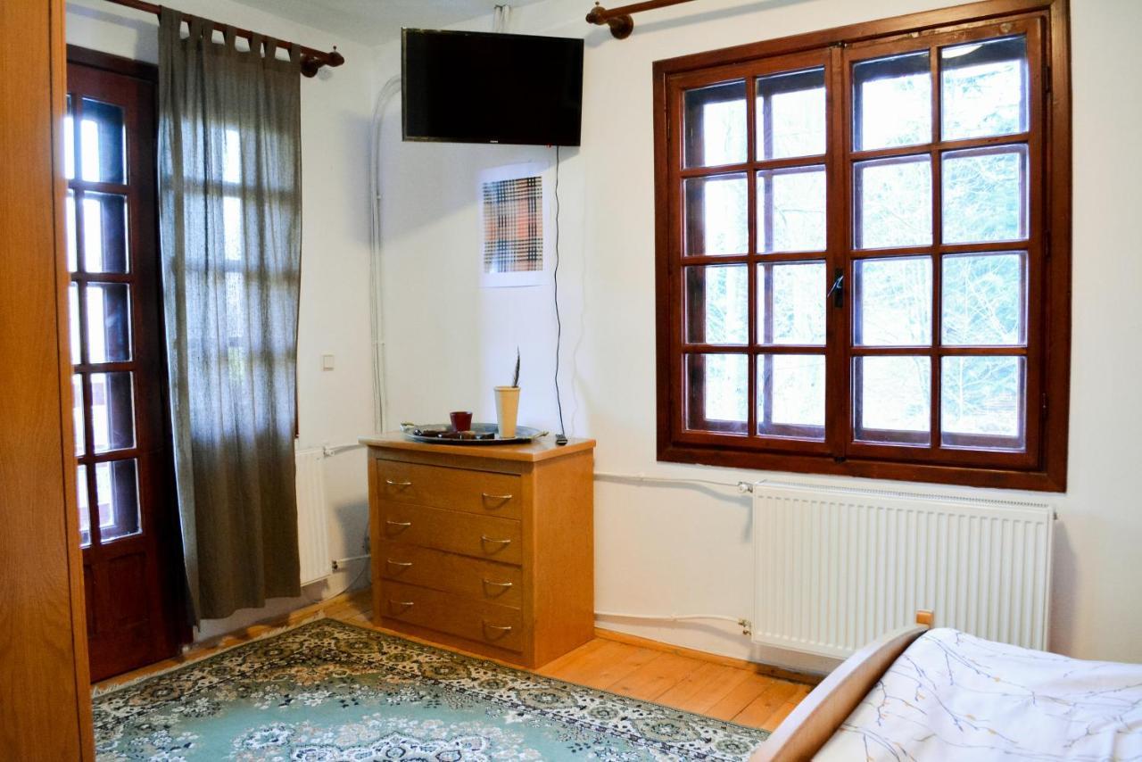 Grandpa'S Hidden Crib, 6 Bedroom, Pet Friendly Sinaia Zewnętrze zdjęcie